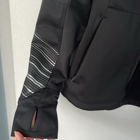 Adidas running jacket women’s - Picture 2 of 5